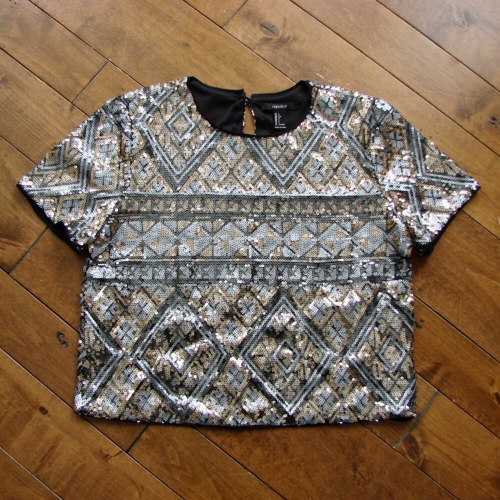 Silver Gold Sequin Top Short Sleeve Round Neck Sparkle Party Forever 21 Large